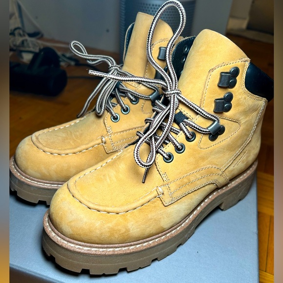 Vagabond Cosmo 2.0 Hiker - Picture 2 of 16